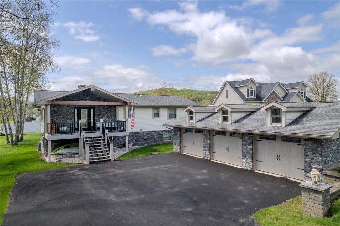 House in DuBois, Pennsylvania, United States 3 - 18270644