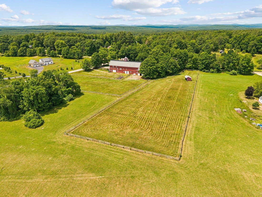 House in Hollis, New Hampshire, United States 4 - 18274731