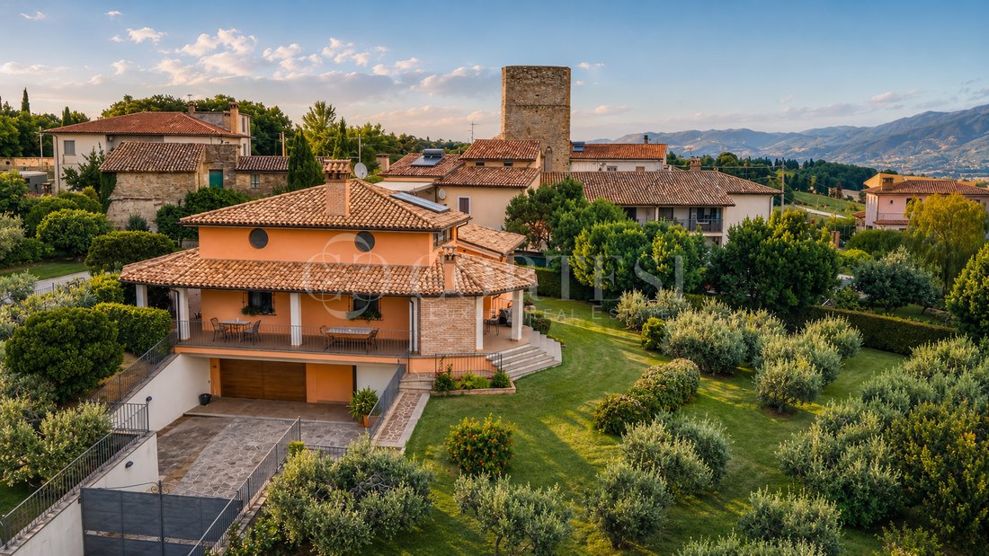 Villa in Castel Ritaldi, Umbria, Italy 2 - 18275280