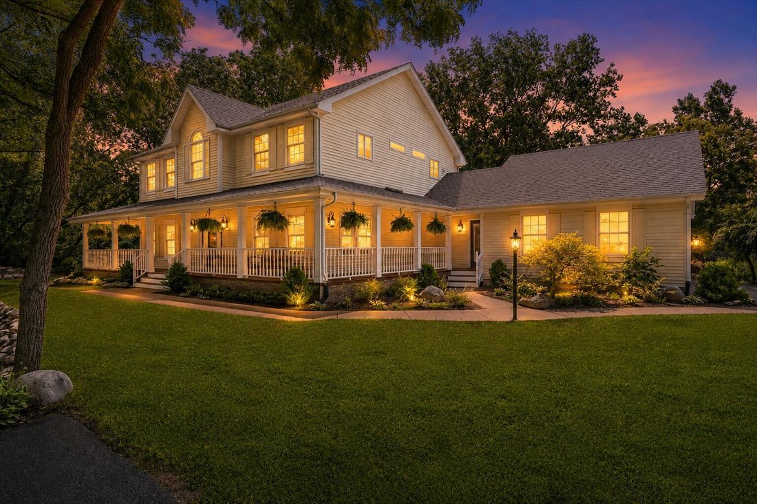 House in Caledonia, Wisconsin, United States 1 - 18274850
