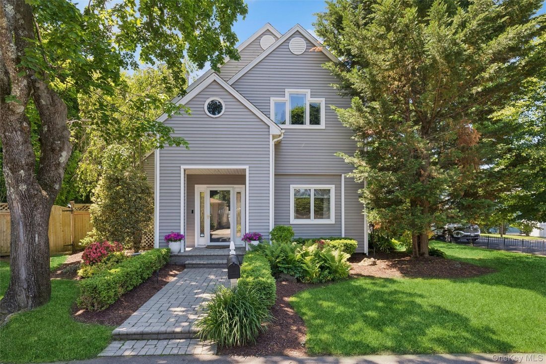 House in Centerport, New York, United States 1 - 18276221