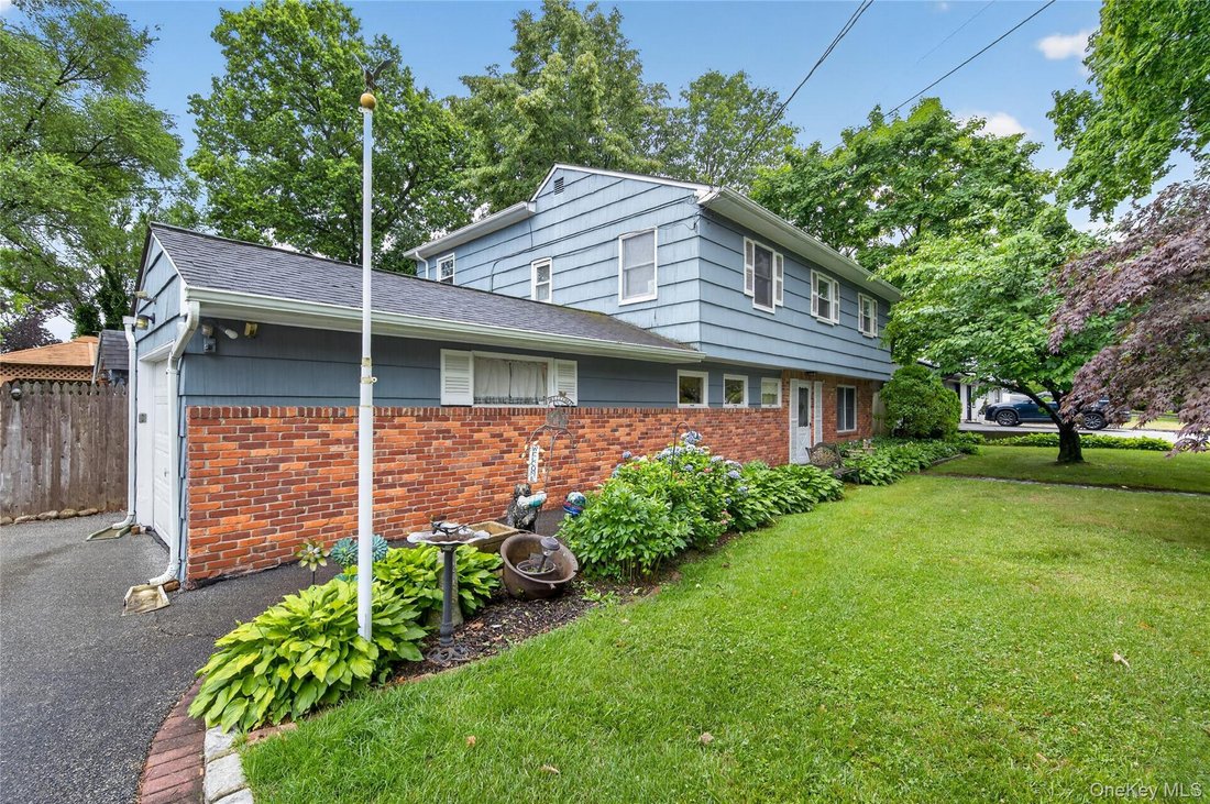 House in Huntington Station, New York, United States 1 - 18270097