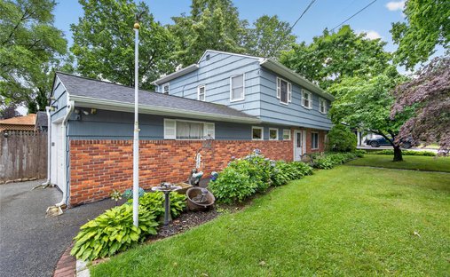 House in Huntington Station, New York, United States 1