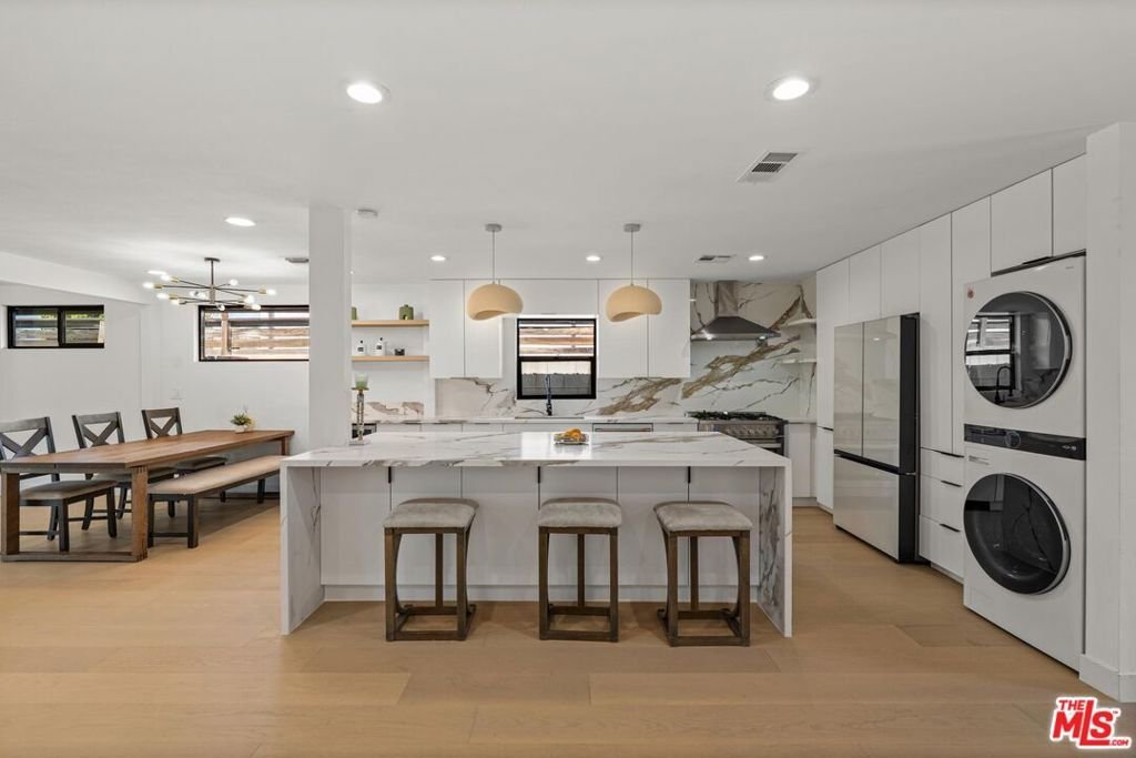 House in Los Angeles, California, United States 3 - 18273872