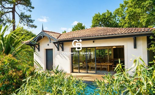 House in Le Pyla, La Teste-de-Buch, France 1
