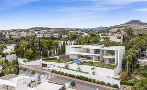 Villa in Benahavis, Andalusia, Spain 1