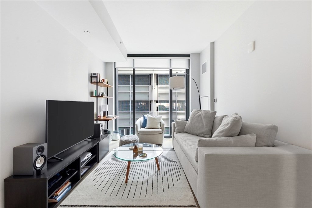 Condo in Boston, Massachusetts, United States 1 - 18271761
