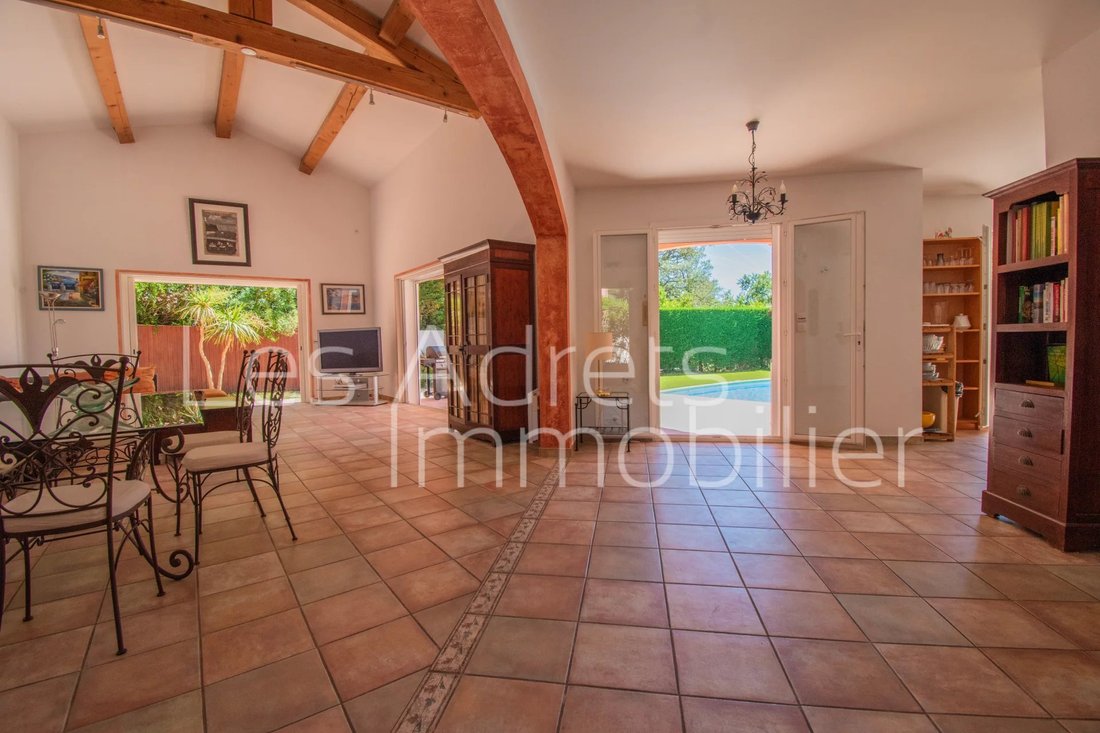 House in Les Adrets-de-l'Estérel, Provence-Alpes-Côte d'Azur, France 4 - 16708198