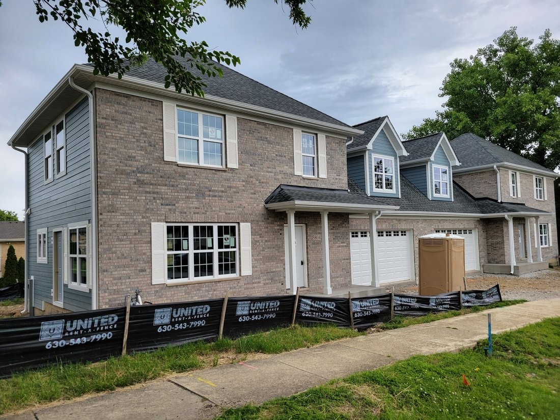 Townhouse in Clarendon Hills, Illinois, United States 1 - 17205632