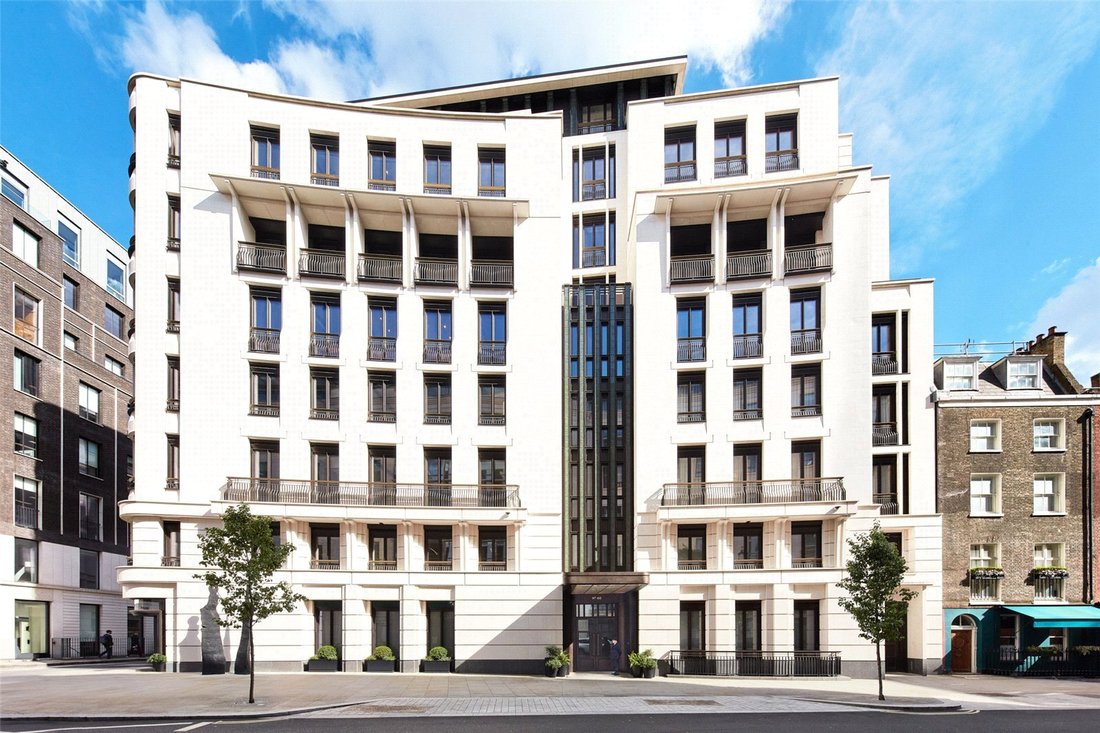Apartment in Piccadilly, Westminster, England 2 - 18275345