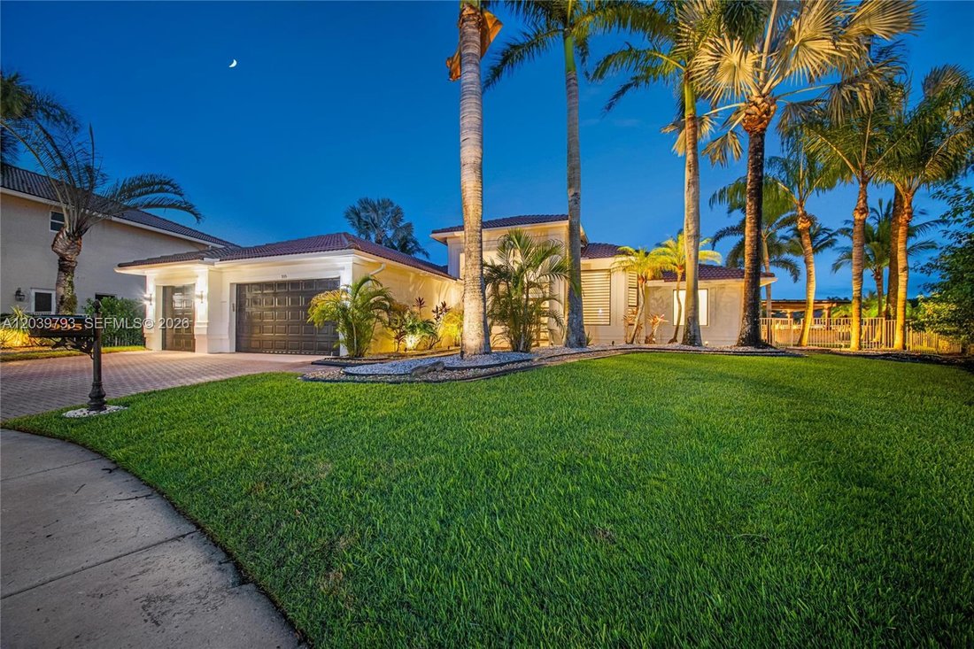 House in Weston, Florida, United States 4 - 18272693