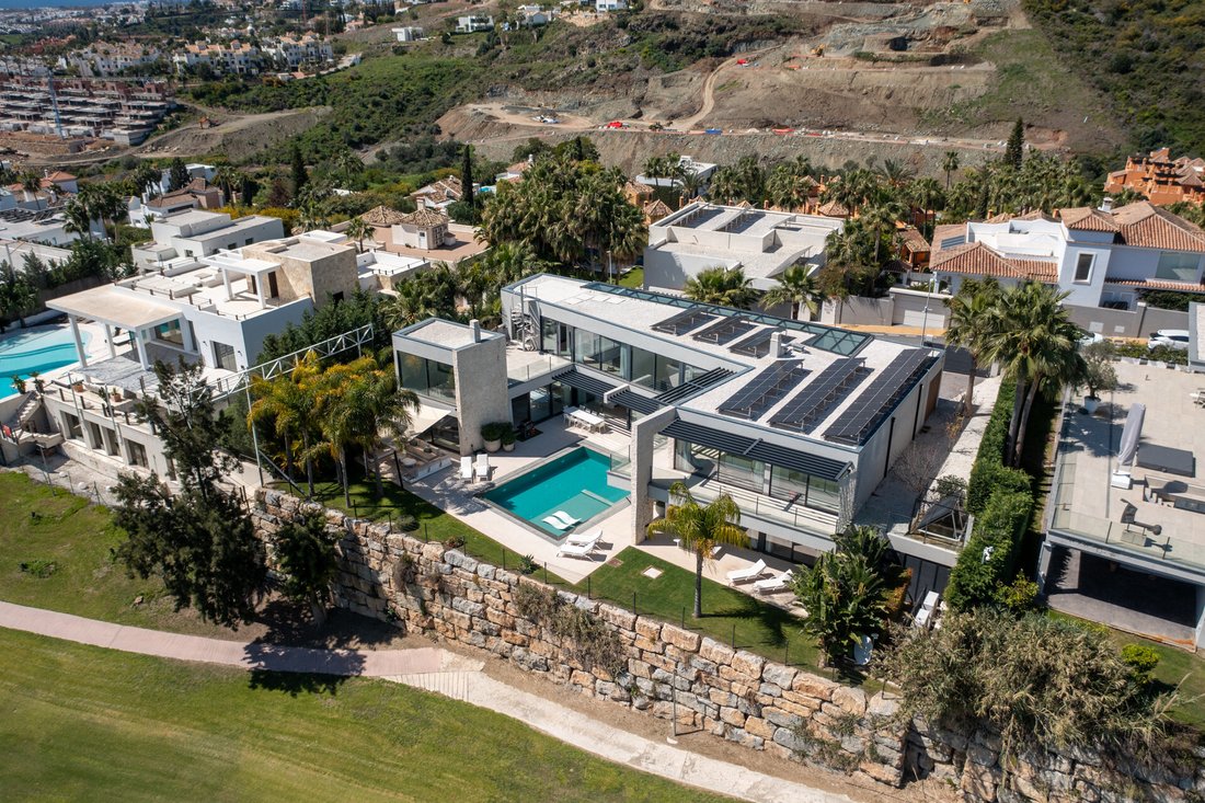 Villa in Benahavis, Andalusia, Spain 1 - 18270395
