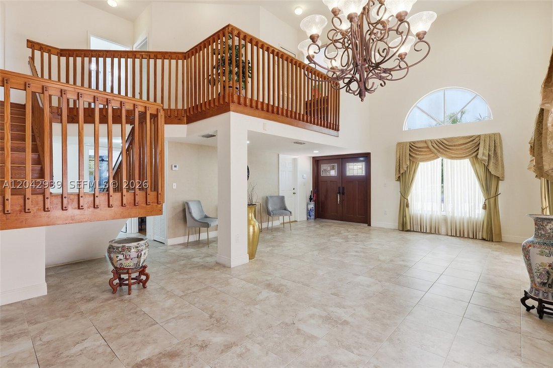 House in Miami, Florida, United States 5 - 18270382