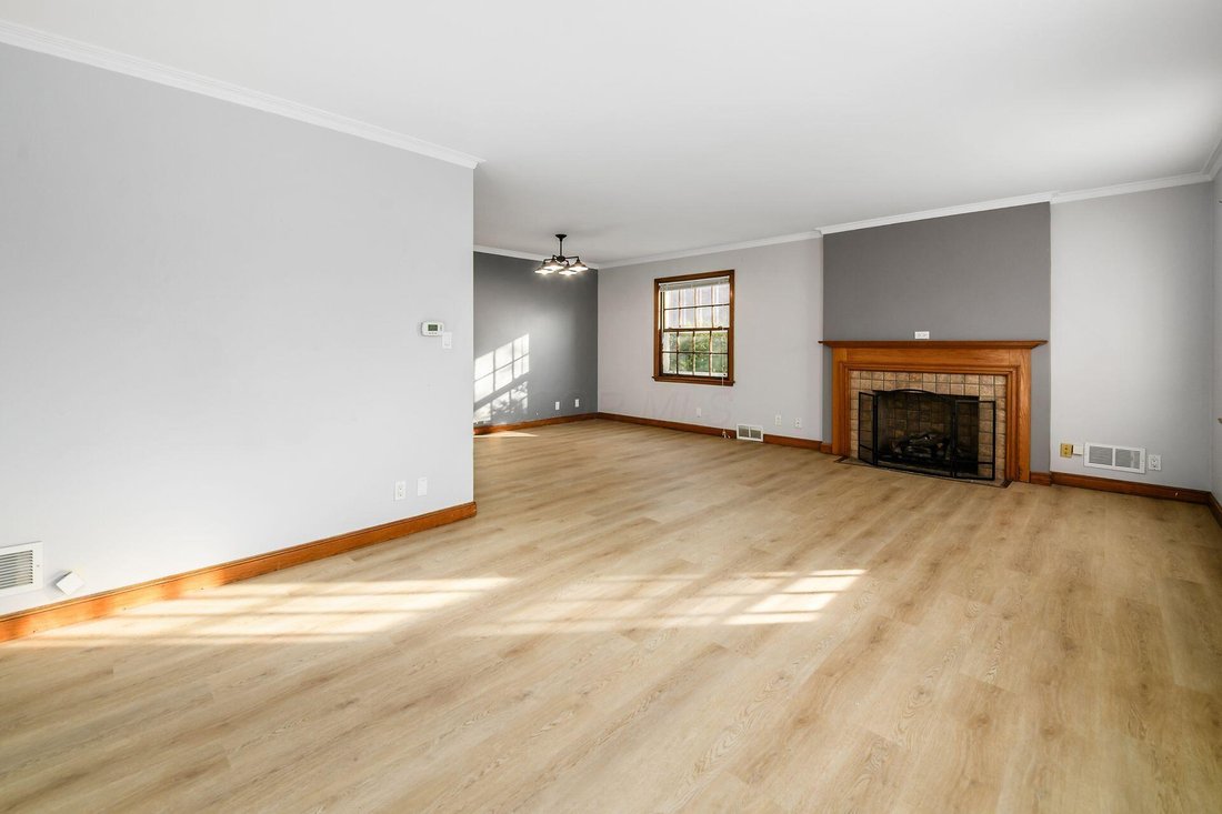 Apartment in Columbus, Ohio, United States 5 - 18270161