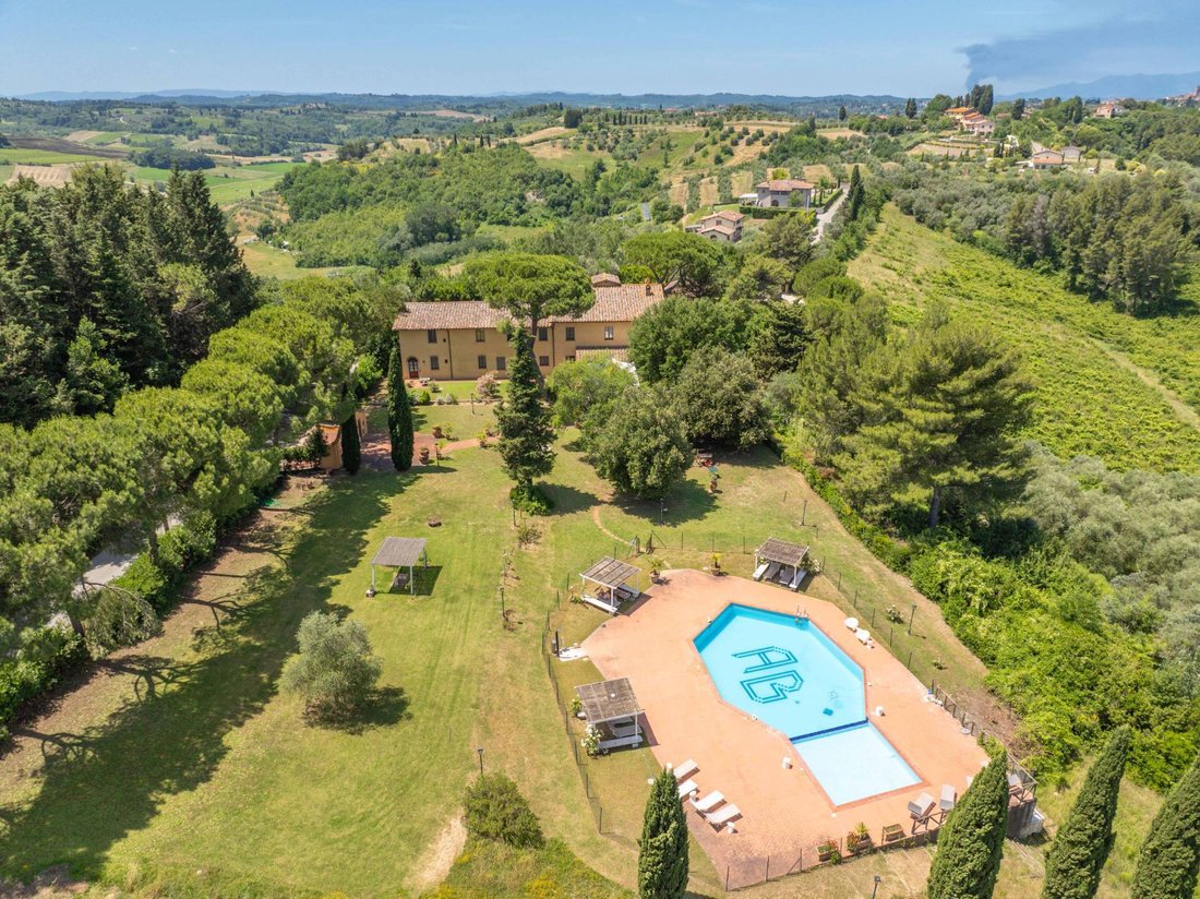 Villa in San Miniato, Tuscany, Italy 2 - 18276134