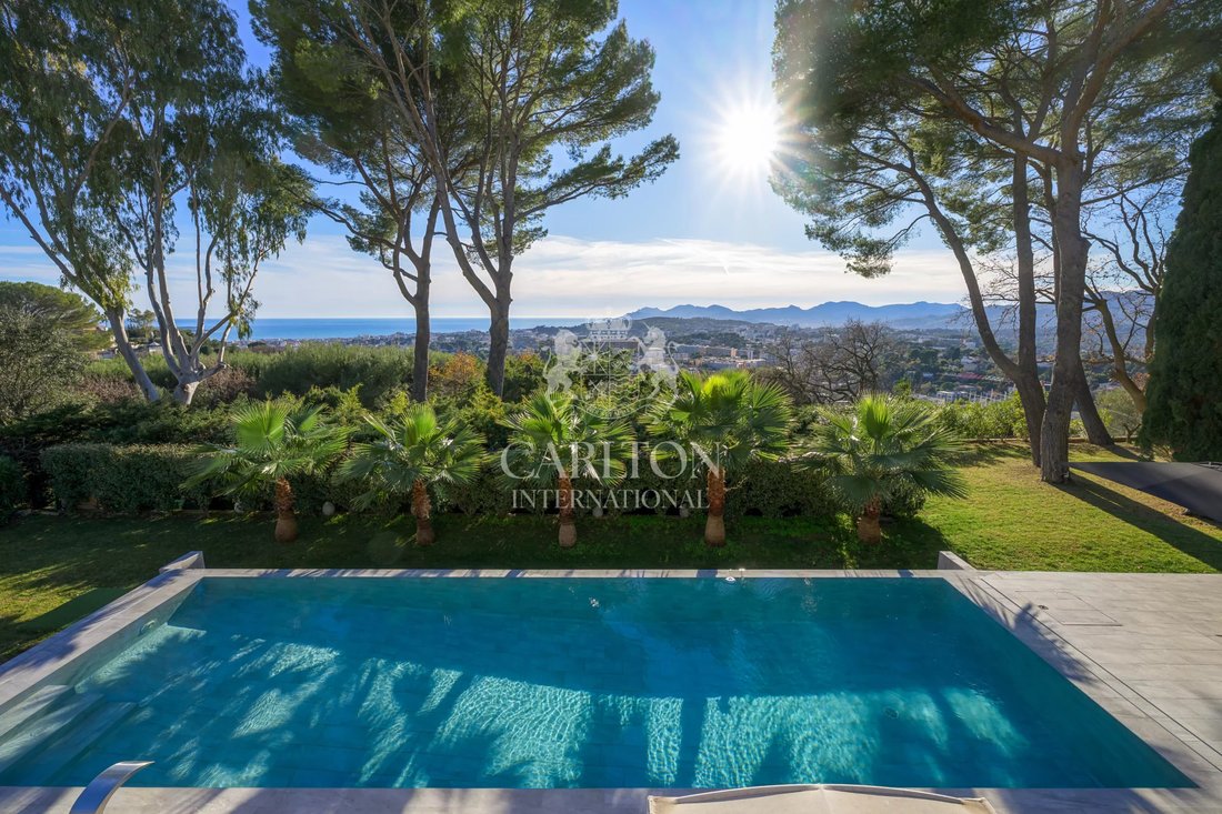 Villa in Mougins, Provence-Alpes-Côte d'Azur, France 2 - 17063077