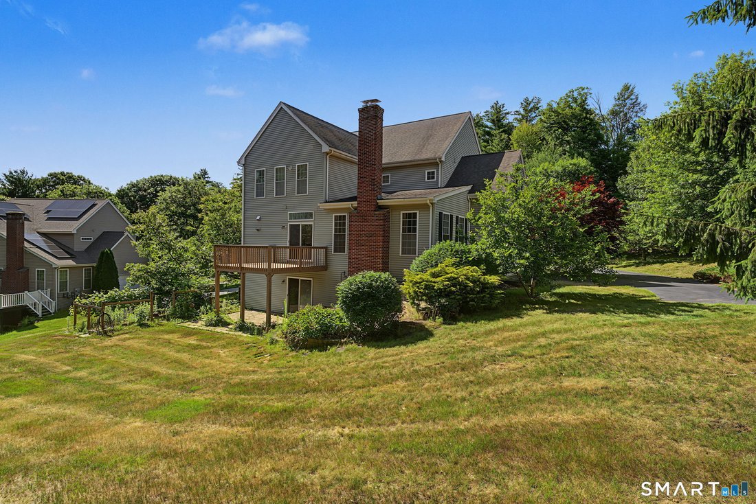 House in Avon, Connecticut, United States 3 - 18271875