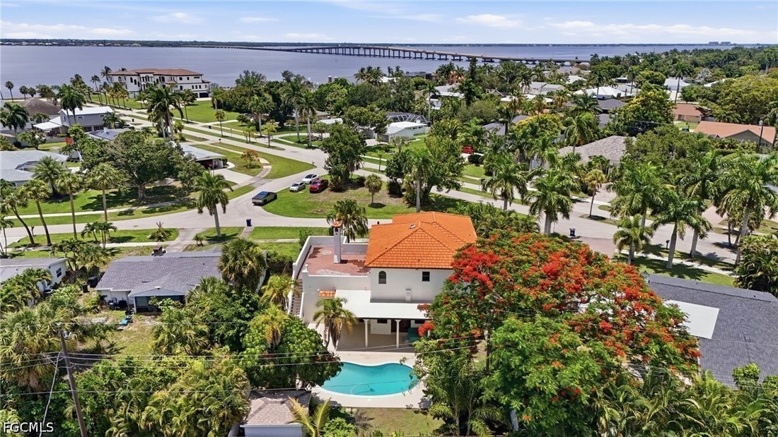 House in Fort Myers, Florida, United States 3 - 18274967