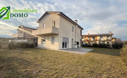 House in Marano Vicentino, Veneto, Italy 1