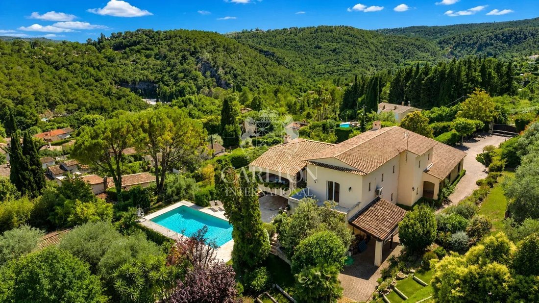Estate in Centre du Village, La Colle-sur-Loup, France 1 - 18245928