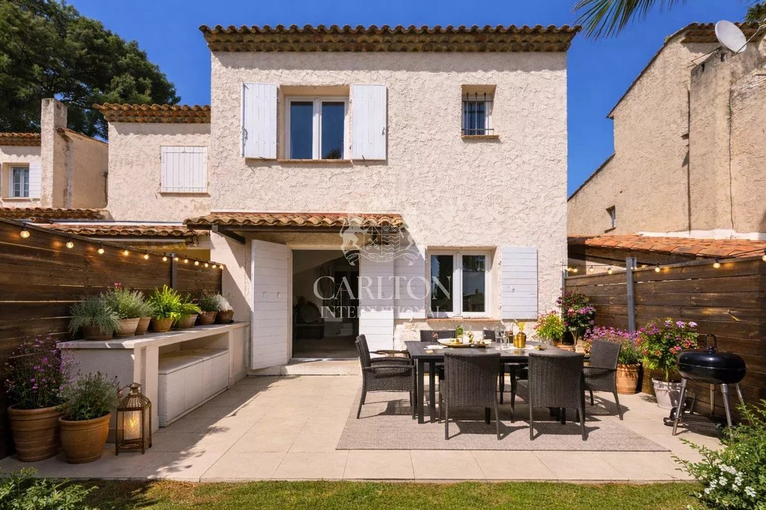 Villa in Colombier, Le Cannet, France 3 - 17671582
