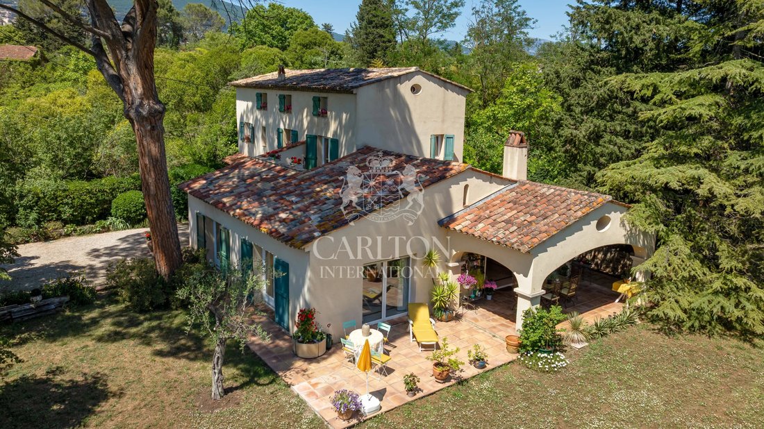 Country House in Grasse, Provence-Alpes-Côte d'Azur, France 2 - 18090226