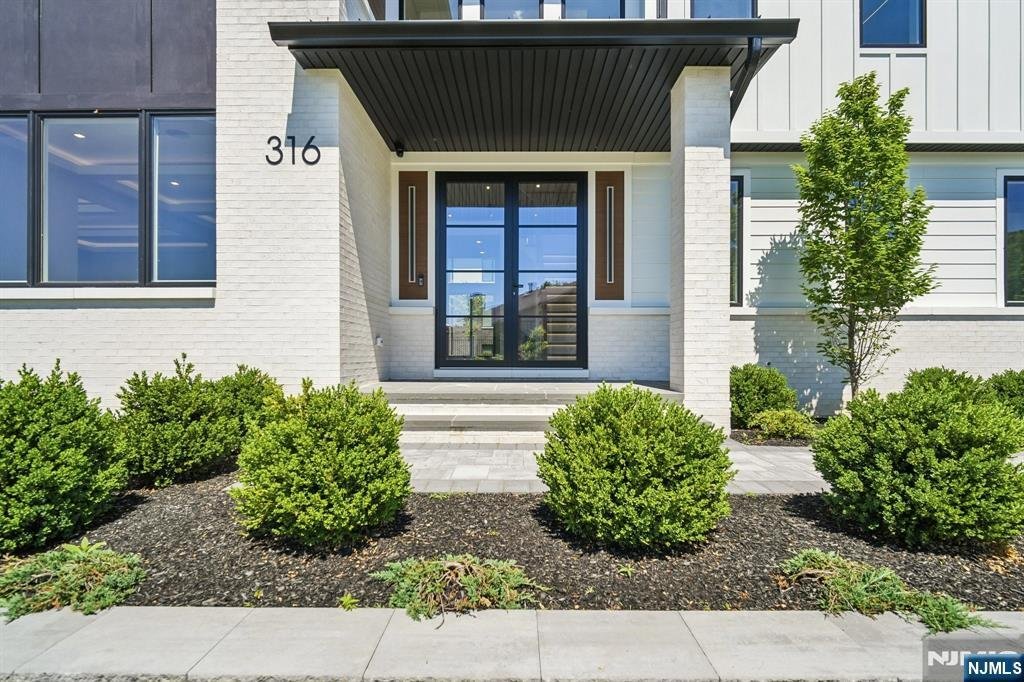 House in Englewood Cliffs, New Jersey, United States 2 - 18271872