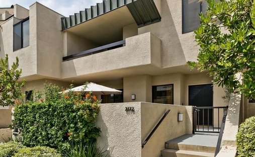 Condo in Los Angeles, California, United States 1