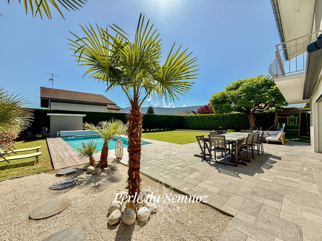 Villa in Vallieres, Vallieres-sur-Fier, France 1 - 18276366