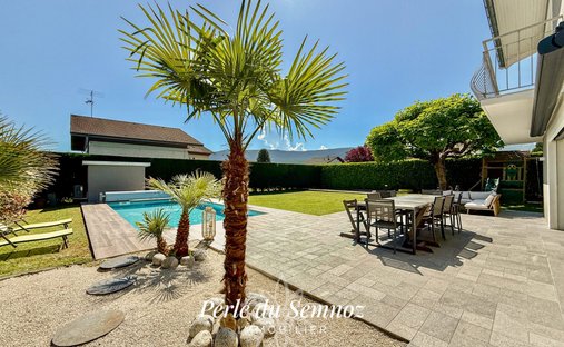 Villa in Vallieres, Vallieres-sur-Fier, France 1