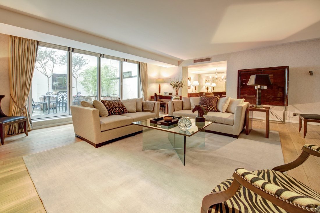 Apartment in Brompton, Kensington And Chelsea, England 2 - 18270879