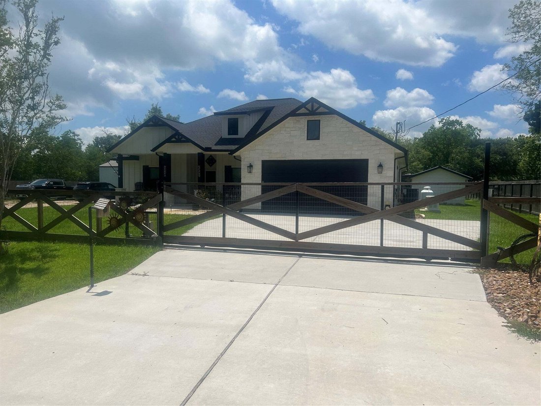 House in Santa Fe, Texas, United States 2 - 18272911