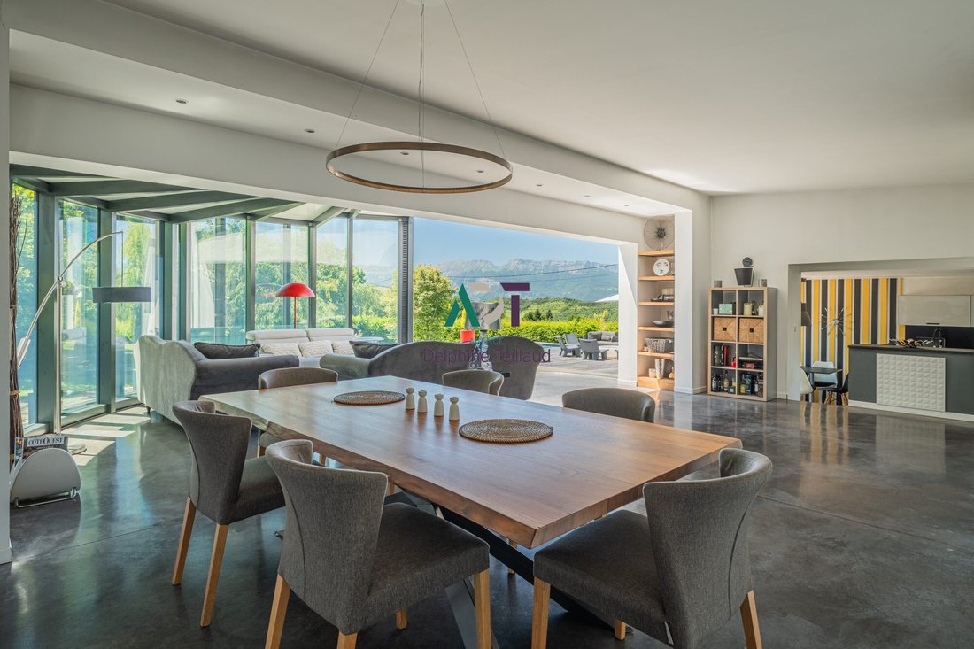 House in Vaulnaveys-le-Haut, Auvergne-Rhône-Alpes, France 2 - 18276399