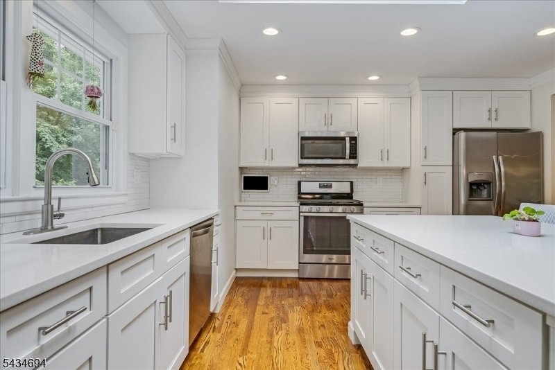 House in Springfield Township, New Jersey, United States 2 - 18274926