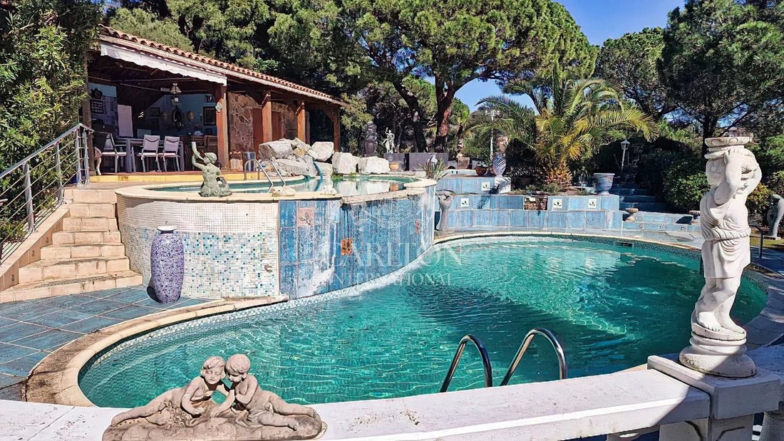 Villa in Nartelle-Noyer-Bellevue-bd des Sardinaux, Sainte-Maxime, France 5 - 17837591