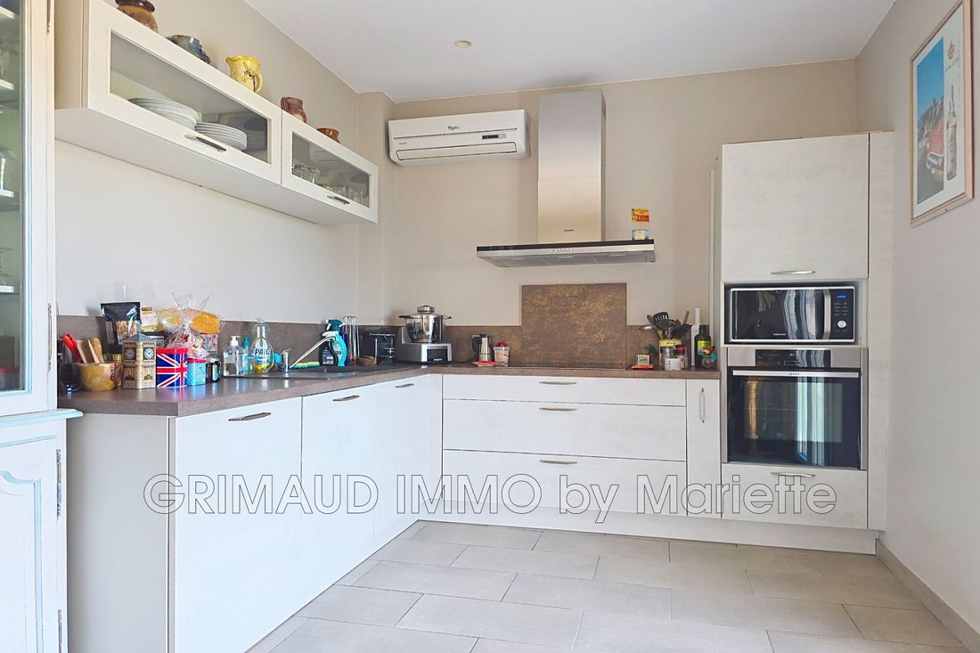 Villa in Grimaud, Provence-Alpes-Côte d'Azur, France 3 - 18271478