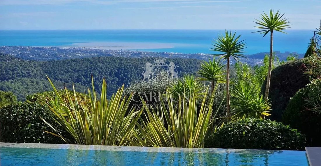 Villa in Tourrettes-sur-Loup, Provence-Alpes-Côte d'Azur, France 2 - 15295775