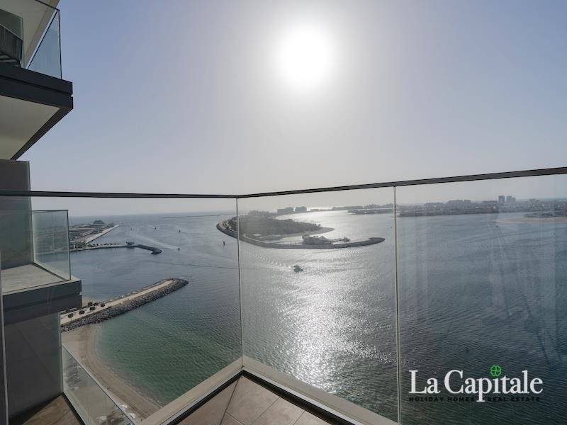 Apartment in Dubai Harbour, Dubai, United Arab Emirates 1 - 18270277