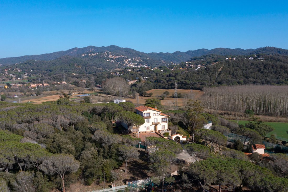 Finca in Montornes del Valles, Catalonia, Spain 5 - 18272806