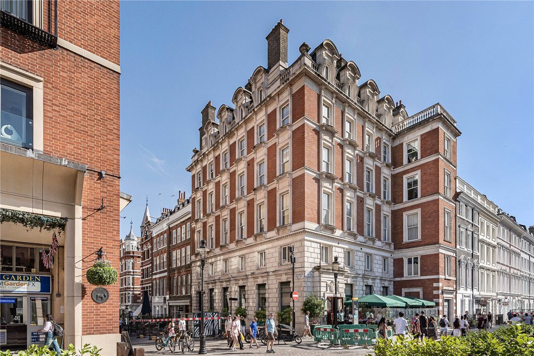 Apartment in Covent Garden, Westminster, England 2 - 18270247