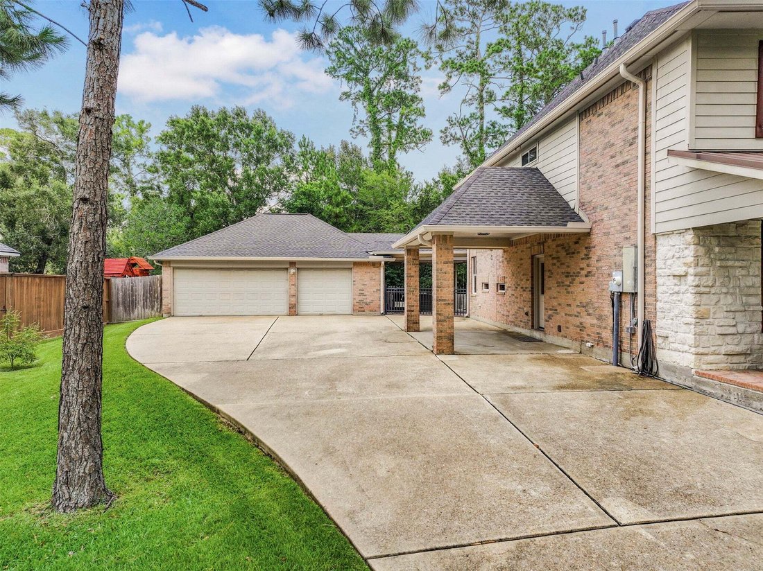 House in Friendswood, Texas, United States 5 - 18272913