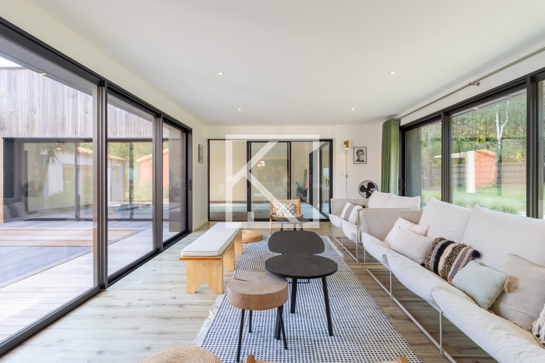 Villa in Arrondissement of La Roche-sur-Yon, Pays de la Loire, France 5 - 18276453
