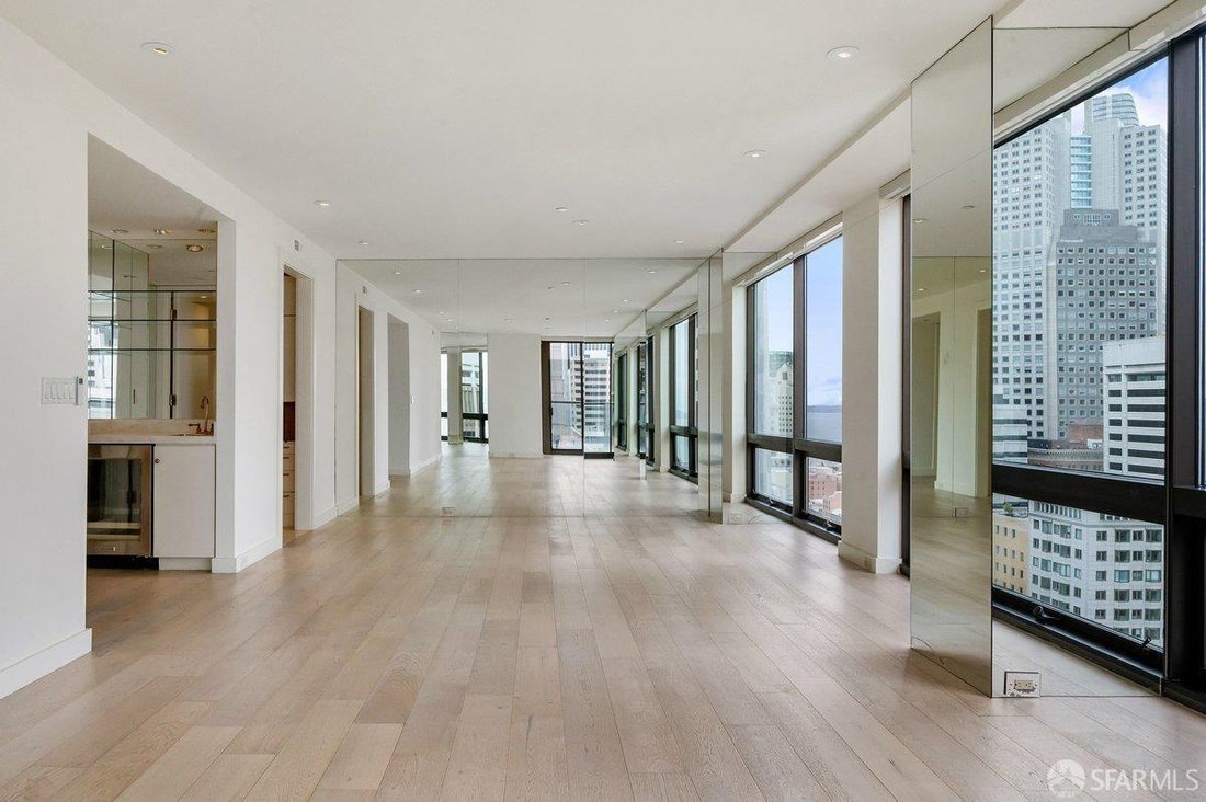 Condo in San Francisco, California, United States 4 - 18273056