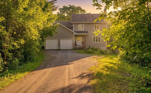 House in Chelsea, Quebec, Canada 1
