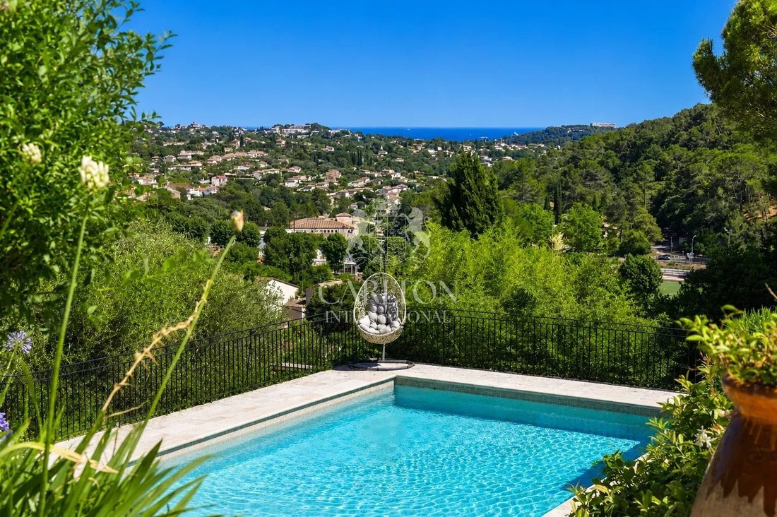 Estate in Centre du Village, La Colle-sur-Loup, France 2 - 18245928
