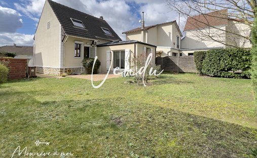 Haus in Centre Ville, Houilles, Frankreich 1