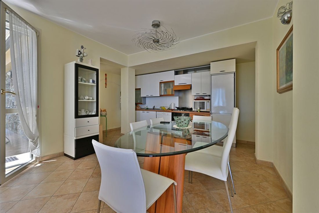 Villa in Western Hill, Alassio, Liguria 5 - 18273073