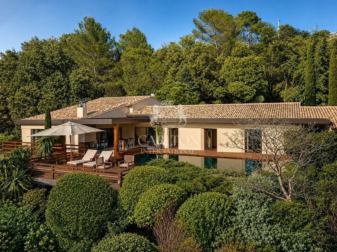 Estate in Saint-Paul-de-Vence, Provence-Alpes-Côte d'Azur, France 2 - 18133669
