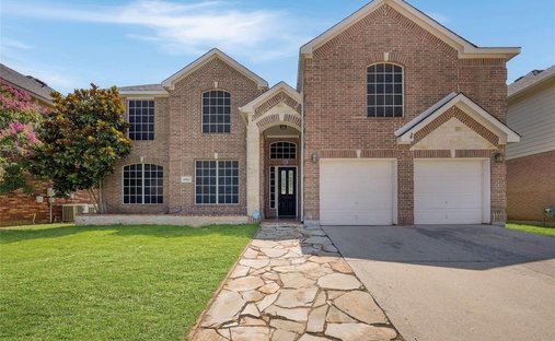 House in Arlington, Texas, United States 1