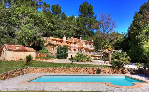 Maison à Aups, Provence-Alpes-Côte d'Azur, France 1